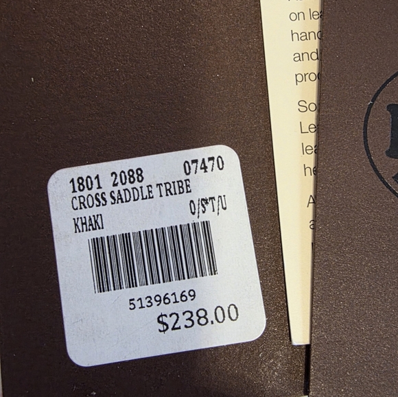 ROOTS Cross Saddle Tribe Crossbody, Hand-made In Canada Natural Italian Leather - Picture 15 of 16